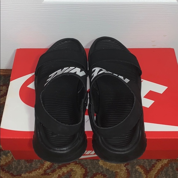 Nike Sandals - Picture 6 of 6